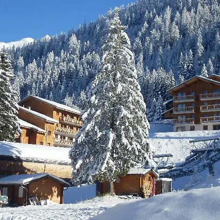 2 Pièces Pour 4 Avec Balcon, Au Pied Des Pistes à - Fr-1-265-331 Modane